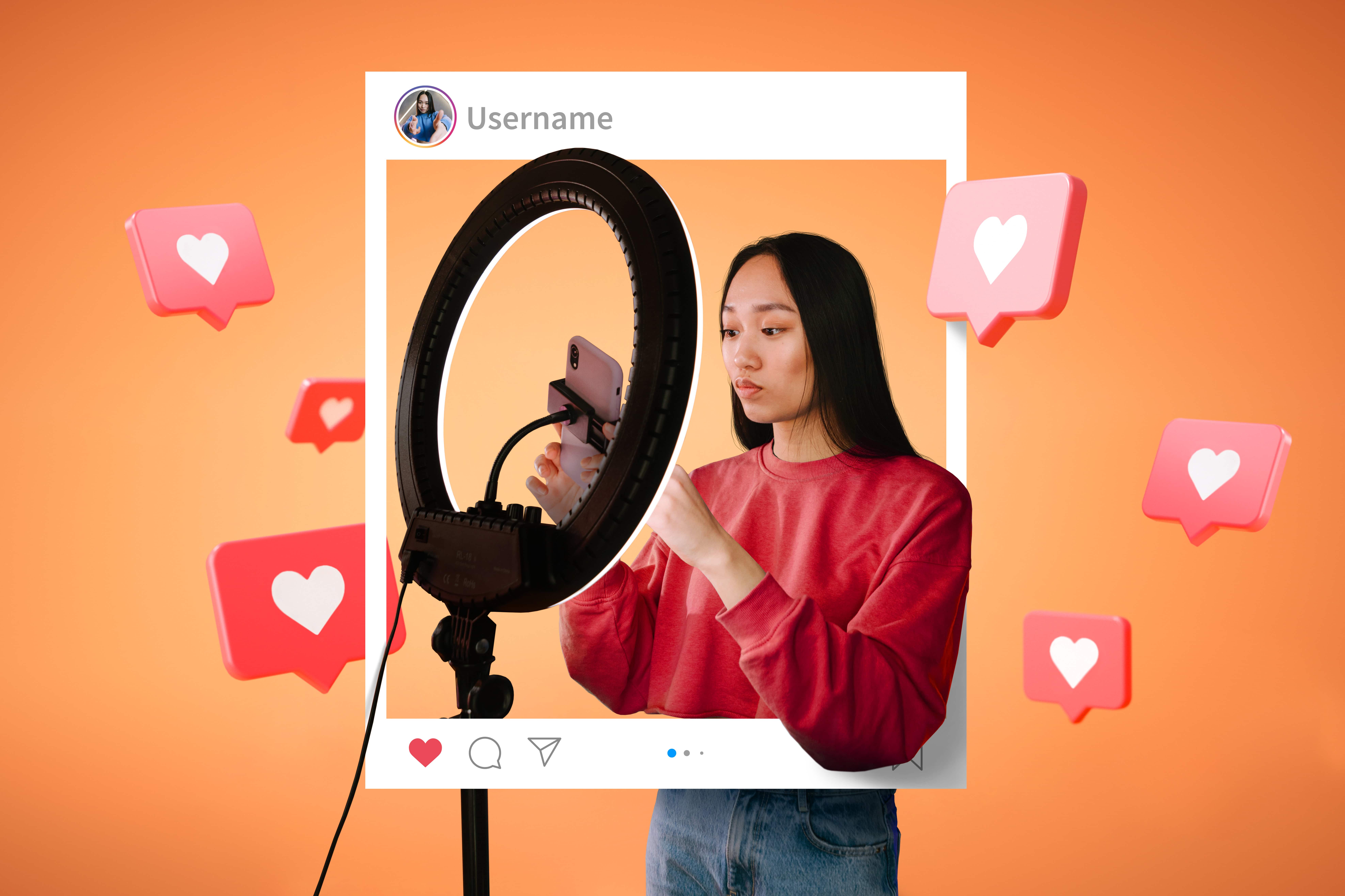 Influencerin nutzt Smartphone für Content-Erstellung vor Ringlicht.